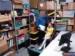 Quarto dos fundos, Loiroa, Boquete, Dominação, Baixinhoa, Gritar, Magrinha, Despir