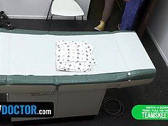 Veľké kozy, Kuřba, Striekanie semena, Doktor, Výprask, Prirodzené prsia, Pička, Teenka