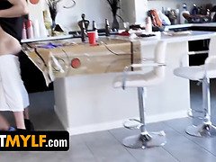 デカ尻, デカパイ, ブロンド, フェラチオ, イく瞬間, イマラチオ, 淫乱熟女, 叫ぶ