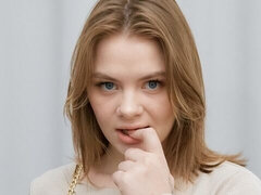 Amatør, Stor røv, Give finger, Onani, Naturlige bryster, Solo, Teenager, Bryster