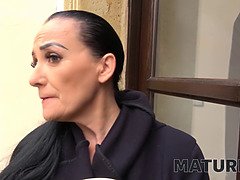 Brunette, Cougar, Tjekkisk, Hårete, Hd, Moden, Fitte, Strømper