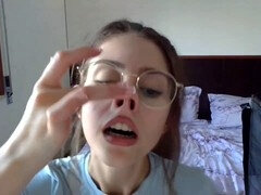 18, Brunette, Briller, Alene, Spansk, Tenåring, Pupper