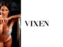 Amatorka, Duży tyłek, Duży kutas, Duże cycki, Obciąganie, Styl na pieska, Mamuśka, Naturalne cycki