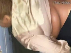 Amateur, Belle grosse femme bgf, Beauté, Noire, En levrette, Monstre, Pov, Mouillée