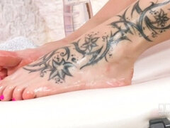 Cieca, Fetish, Masturbazione, Orgasmo, Mutandine, Piercing, Figa, Tatuaggi