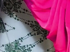 Arab Slut Fucked by the Repair Man