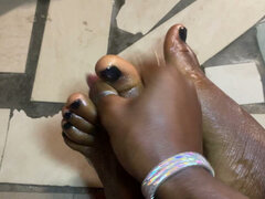 Hot Ebony Babe Oiled Feet Massage Section