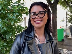 Analny, Brunetka, Głebokie gardło, Obciąganie, Hd, Na wolnym powietrzu, Tatuaż