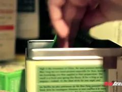 Blondin, Cougar, Fingering, Onani, Mogen, Naken, Fitta, Tuttar