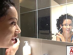 Cul, Cul à la bouche, Brunette brune, Fait maison, Rugueux, Criant, Adolescente, Nénés