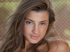 Enthousiasteling, Grote kont, Grote mammen, Vingeren, Masturbatie, Mager, Strippen, Tiener