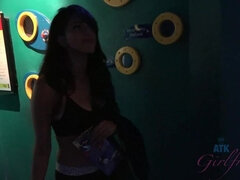 Amateur, Cul, Petite amie, Fille latino, Culottes ou slips, Pov, Chatte, Fumer