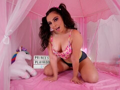 Bundão, Pauzão, Peitos grandes, Boquete, Morena, Adolescente