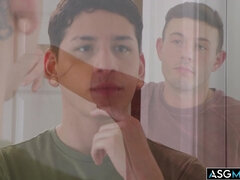 Watch Ryder Owens fucks his new rommate Aiden Garcia