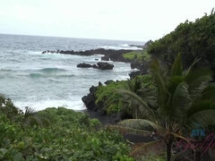 Enthousiasteling, Kont, Zwart, Vriendin, Masturbatie, Gezichtspunt, Geschoren, Tatoeage