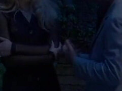 Tetas grandes, Mamada, Orgía, Piscina, Medias largas, Clasico