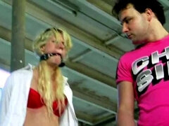 Leie, Sadomasochismus, Blondine, Fesselspiele, Fingern, Orgasmus, Dürr, Titten