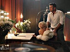 Shy Understudy Gets Seduced By her Famous Co-Star Kiara Cole, Manuel Ferrara