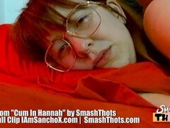 Amateur, Chambre à dormir, Gros cul, Bottes, Éjaculation interne, Lunettes, Rousse roux, Nénés