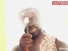 Noire, Éjaculer dans la bouche, Hard, Hd, Interracial, Seins naturels, Suçant