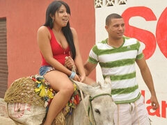 Duży tyłek, Duży kutas, Duże cycki, Obciąganie, Brunetka, Styl na pieska, Na wolnym powietrzu