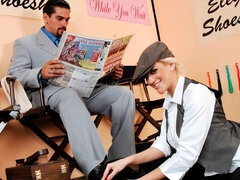 Amatorka, Duży kutas, Duże cycki, Blondynka, Obciąganie, Naturalne cycki, Cipka, Krótkie włosy