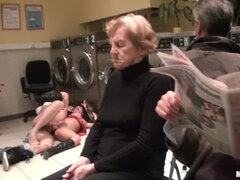 Culo, Culo grosso, Grande cazzo, Tette grandi, Brunetta, Pisello, Hardcore, Pubblico