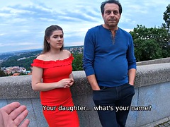 Brunetta, Cieca, Indiana, Realtà, Ragazza