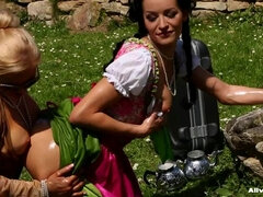 Fetiche de pies, Aceite, Al aire libre, Satén, Mojado