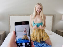 Røv, Blondine, Pik sutte, Håndjob, Pov, Barberet, Mager, Nederdel