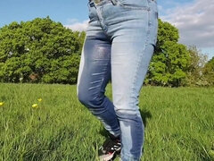 Nehoda, Amatéři, Auto, Fetiš, Džíny, Pissing, Na veřejnosti, Vlhká
