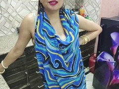 18 ans, Cul à la bouche, Tante, Gros cul, Première fois, Indienne, Cuisine, Séduite