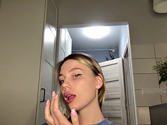 Amatør, Give finger, Onani, Mager, Solo, Teenager, Bryster, Web kamera