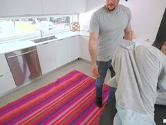 Don't Break Me - Tiny Arousing Takes A Huge One-Eyed Snake 2 - Lily Adams