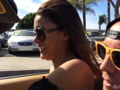 18 χρονον, Πίπα, Χύσιμο, Στο πρόσωπο, Λατίνα, Πίρσινγκ, Τατουάζ, Έφηβος