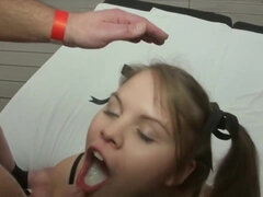 Morena, Semen en la boca, Corridas, Francés, Grupo, Casero, Orgía, Adolescente