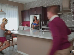 69   sottosopra, Culo grosso, Pompino, Leccata, Figa, Capelli corti, Magra, Giochi con tette