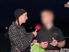 흑갈색 머리, 공개동영상, 웃긴, 독일인, 밀프, 야외의, 공개적인, 빼빼한