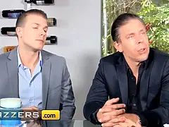 Bundão, Transar de quatro, Facial, Hd, Mãe gostosa, Monstro, Cavalgar, Sexo grupal a três