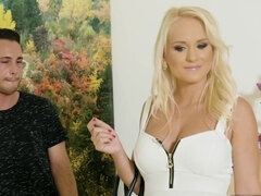 Stor pik, Sædskud, Dildo, Hd, Hæle, Naturlige bryster, Fisse, Ridning