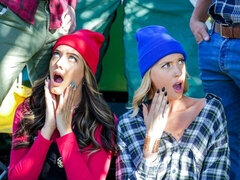 Stor pik, Store bryster, Brunette, Slikning, Fisse, Tabu, Tatovering, Teenager