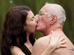 Поза 69, Жопа, Брюнетки, Собачьи, Платье, Ласковые ручки, Поцелуи, Молоденькие