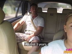 Fafanje, Avto, Zunanji izliv, Obrazno, Ženska, Lizanje, Zunaj, Muco