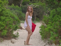 Ελαφρύ, Μόνος