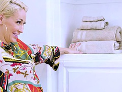 Μωρό, Ξανθιά, Φετιχ, Μαλλιαρός, Λεσβία, Ώριμη γυναίκα, Ντουζ