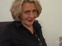 Gorda, Tetas grandes, Lencería, Masturbación, Pov, Medias largas, Voyeur