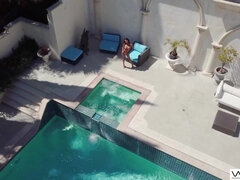 Tetas grandes, Mamada, Morena, Polla