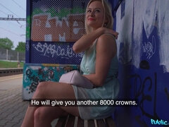 Americké, Zadek, Blondýna, Brunetka, Podvádění, Stříkání spermatu, České, Venku