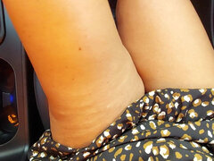 Αυτοκίνητο, Κούγκαρ, Μαλακία, Τακούνια, Ώριμη, Δημόσιο, Ρουμάνος, Φούστα