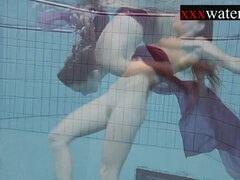 18 anos, Biquine, Europeu, Nudista, Piscina, Ruivoa, Tetas, Subaquático